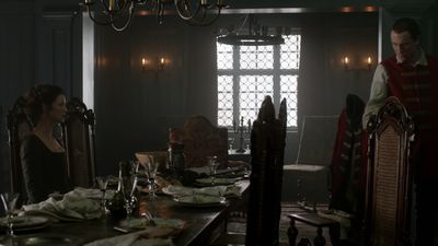 OUTLANDER_-_E1X06_THE_GARRISON_COMMANDER_1805.jpg