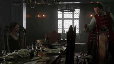 OUTLANDER_-_E1X06_THE_GARRISON_COMMANDER_1806.jpg