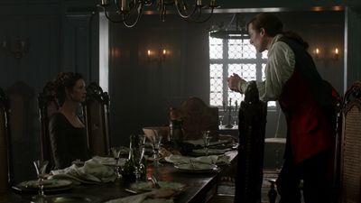 OUTLANDER_-_E1X06_THE_GARRISON_COMMANDER_1824.jpg