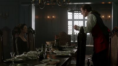 OUTLANDER_-_E1X06_THE_GARRISON_COMMANDER_1833.jpg