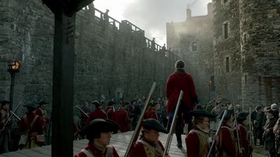 OUTLANDER_-_E1X06_THE_GARRISON_COMMANDER_1880.jpg