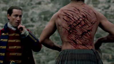 OUTLANDER_-_E1X06_THE_GARRISON_COMMANDER_1906.jpg