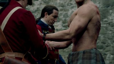 OUTLANDER_-_E1X06_THE_GARRISON_COMMANDER_1919.jpg