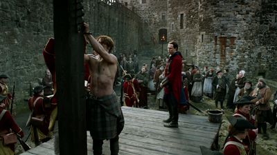 OUTLANDER_-_E1X06_THE_GARRISON_COMMANDER_1930.jpg