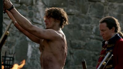 OUTLANDER_-_E1X06_THE_GARRISON_COMMANDER_1948.jpg