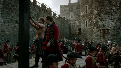 OUTLANDER_-_E1X06_THE_GARRISON_COMMANDER_1972.jpg