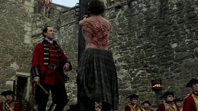 OUTLANDER_-_E1X06_THE_GARRISON_COMMANDER_1974.jpg