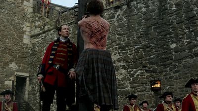 OUTLANDER_-_E1X06_THE_GARRISON_COMMANDER_1978.jpg