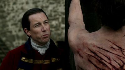 OUTLANDER_-_E1X06_THE_GARRISON_COMMANDER_1996.jpg