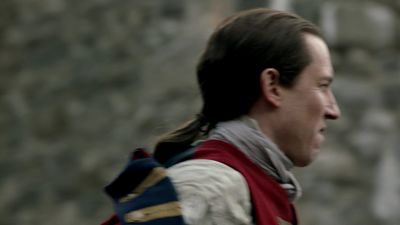 OUTLANDER_-_E1X06_THE_GARRISON_COMMANDER_2002.jpg
