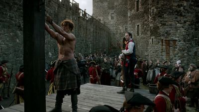 OUTLANDER_-_E1X06_THE_GARRISON_COMMANDER_2010.jpg