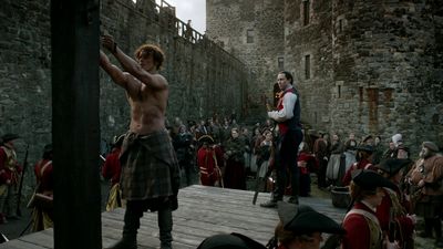 OUTLANDER_-_E1X06_THE_GARRISON_COMMANDER_2011.jpg
