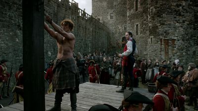 OUTLANDER_-_E1X06_THE_GARRISON_COMMANDER_2014.jpg