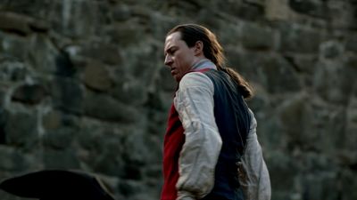 OUTLANDER_-_E1X06_THE_GARRISON_COMMANDER_2025.jpg