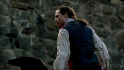OUTLANDER_-_E1X06_THE_GARRISON_COMMANDER_2032.jpg