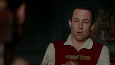 OUTLANDER_-_E1X06_THE_GARRISON_COMMANDER_2045.jpg