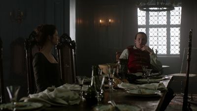 OUTLANDER_-_E1X06_THE_GARRISON_COMMANDER_2125.jpg