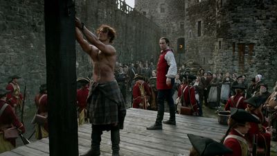 OUTLANDER_-_E1X06_THE_GARRISON_COMMANDER_2126.jpg
