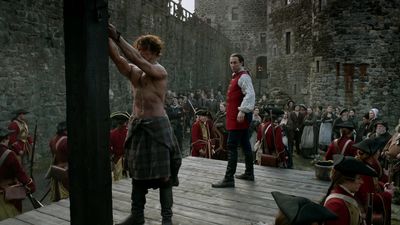 OUTLANDER_-_E1X06_THE_GARRISON_COMMANDER_2128.jpg