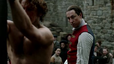 OUTLANDER_-_E1X06_THE_GARRISON_COMMANDER_2136.jpg