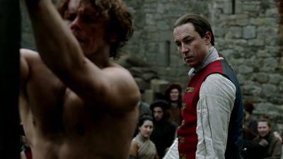 OUTLANDER_-_E1X06_THE_GARRISON_COMMANDER_2137.jpg