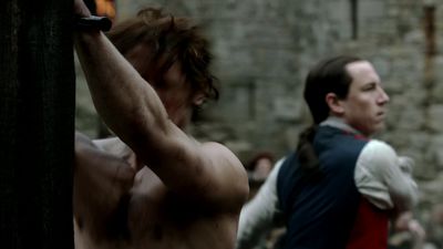 OUTLANDER_-_E1X06_THE_GARRISON_COMMANDER_2141.jpg