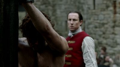 OUTLANDER_-_E1X06_THE_GARRISON_COMMANDER_2147.jpg