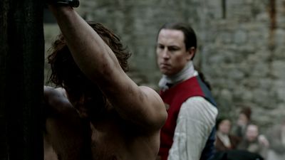 OUTLANDER_-_E1X06_THE_GARRISON_COMMANDER_2149.jpg