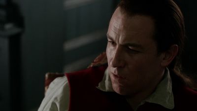 OUTLANDER_-_E1X06_THE_GARRISON_COMMANDER_2164.jpg