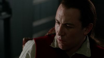 OUTLANDER_-_E1X06_THE_GARRISON_COMMANDER_2167.jpg