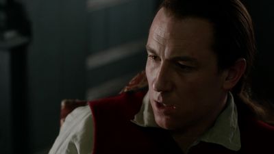 OUTLANDER_-_E1X06_THE_GARRISON_COMMANDER_2188.jpg