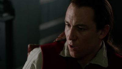 OUTLANDER_-_E1X06_THE_GARRISON_COMMANDER_2199.jpg