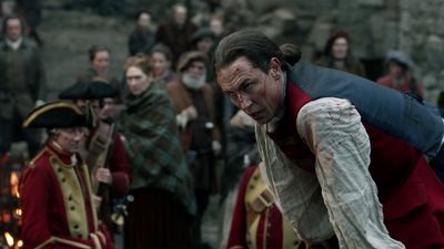 OUTLANDER_-_E1X06_THE_GARRISON_COMMANDER_2270.jpg