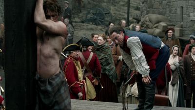 OUTLANDER_-_E1X06_THE_GARRISON_COMMANDER_2273.jpg
