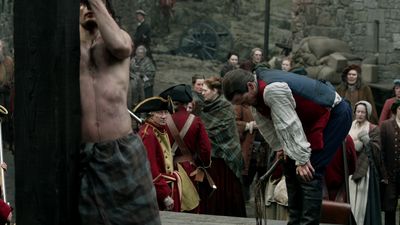 OUTLANDER_-_E1X06_THE_GARRISON_COMMANDER_2280.jpg