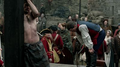 OUTLANDER_-_E1X06_THE_GARRISON_COMMANDER_2281.jpg