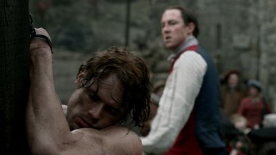 OUTLANDER_-_E1X06_THE_GARRISON_COMMANDER_2300.jpg