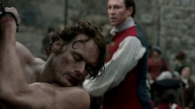 OUTLANDER_-_E1X06_THE_GARRISON_COMMANDER_2307.jpg