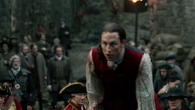 OUTLANDER_-_E1X06_THE_GARRISON_COMMANDER_2311.jpg