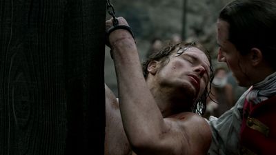 OUTLANDER_-_E1X06_THE_GARRISON_COMMANDER_2327.jpg