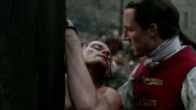 OUTLANDER_-_E1X06_THE_GARRISON_COMMANDER_2335.jpg
