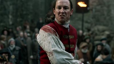 OUTLANDER_-_E1X06_THE_GARRISON_COMMANDER_2358.jpg