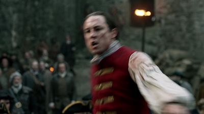 OUTLANDER_-_E1X06_THE_GARRISON_COMMANDER_2361.jpg