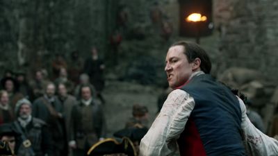 OUTLANDER_-_E1X06_THE_GARRISON_COMMANDER_2363.jpg