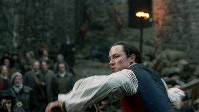 OUTLANDER_-_E1X06_THE_GARRISON_COMMANDER_2364.jpg