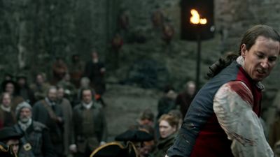 OUTLANDER_-_E1X06_THE_GARRISON_COMMANDER_2366.jpg