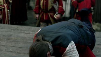 OUTLANDER_-_E1X06_THE_GARRISON_COMMANDER_2373.jpg