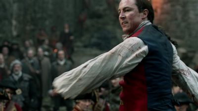 OUTLANDER_-_E1X06_THE_GARRISON_COMMANDER_2384.jpg