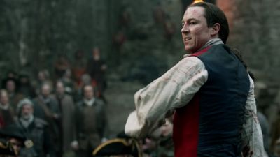 OUTLANDER_-_E1X06_THE_GARRISON_COMMANDER_2385.jpg