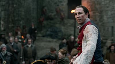 OUTLANDER_-_E1X06_THE_GARRISON_COMMANDER_2416.jpg
